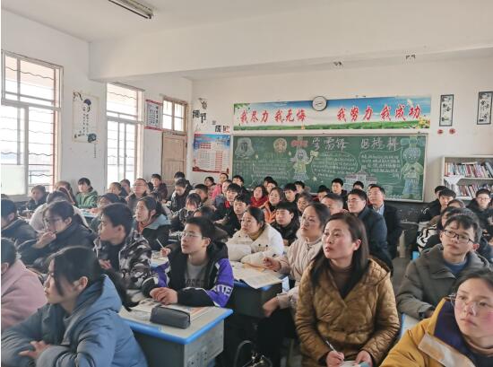 立足課堂推課改 聚焦質(zhì)量謀發(fā)展——濱?？h界牌中學(xué)開展校際交流活動(dòng)側(cè)記