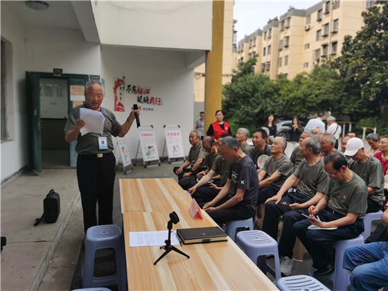 堯安新村社區(qū)開展垃圾分類廣場宣傳活動