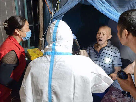 司家社區(qū):全員齊上陣 打贏抗“疫”仗