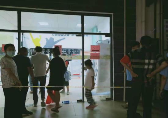 秣陵街道長山社區(qū)：團(tuán)結(jié)一心，奮戰(zhàn)疫情