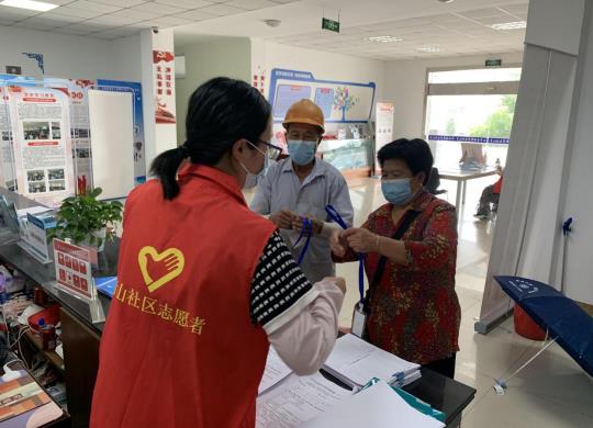 青山社區(qū):疫情防控關(guān)系你我 基層力量攻堅奮戰(zhàn)