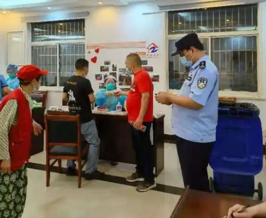 【英雄就在身邊】沒事沒事，我還能再走兩步！