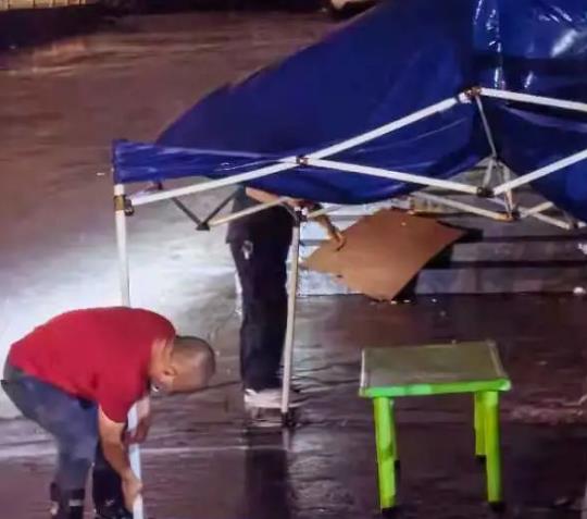 【英雄就在身邊】沒事沒事，我還能再走兩步！