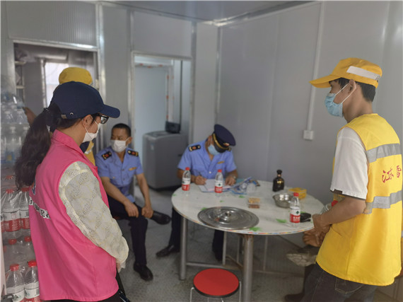 紅梅社區(qū):疫情防控不放松 食品安全有保障