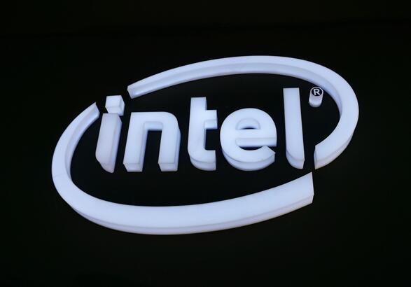 罕見交給臺(tái)積電代工 Intel CEO的新策略:買買買